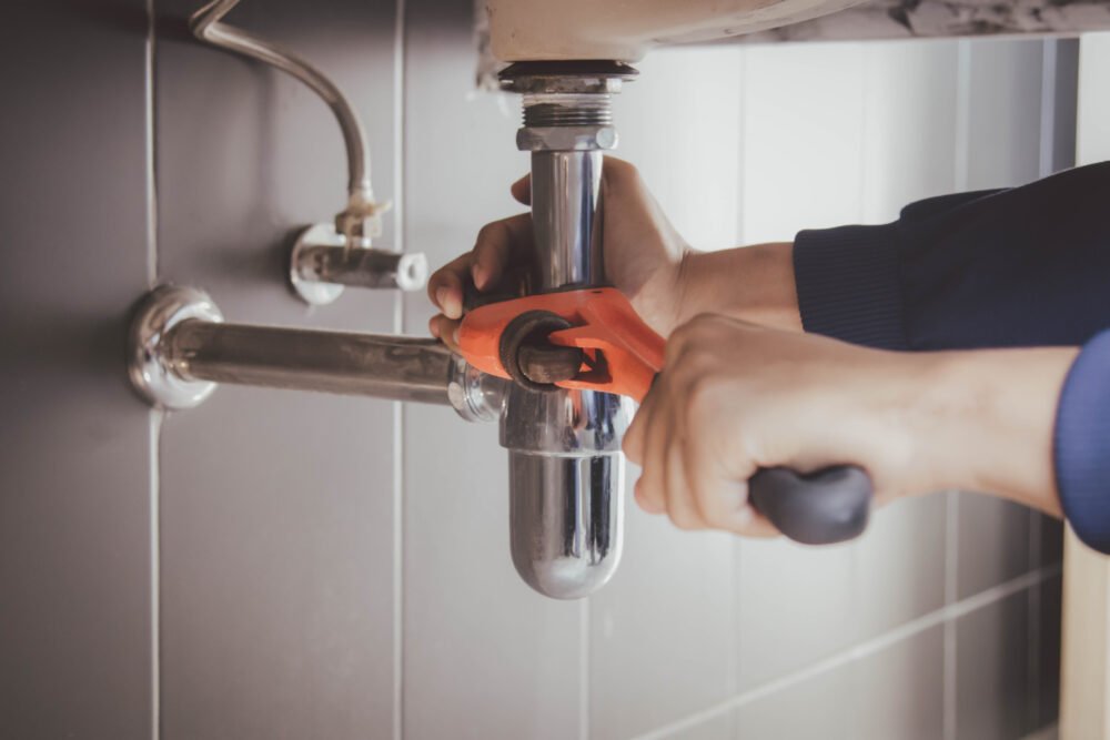 plumber With Drain Master