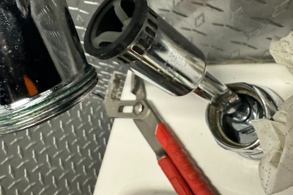 Plumbing With Drain Master