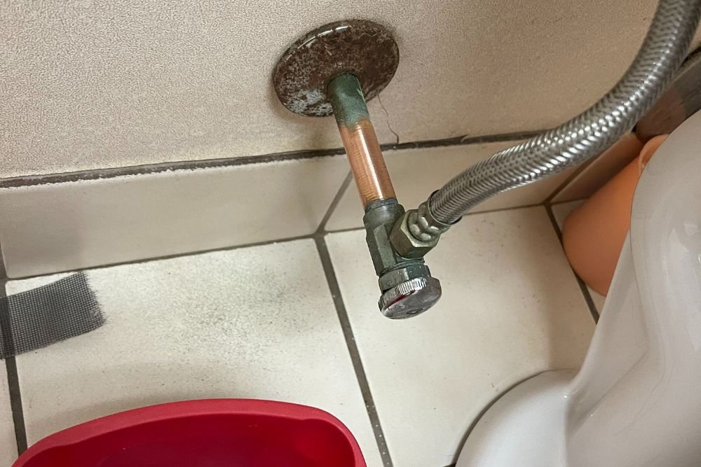 Plumbing With Drain Master